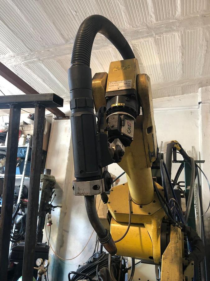 Použitý Fanuc ARC Mate 100iB