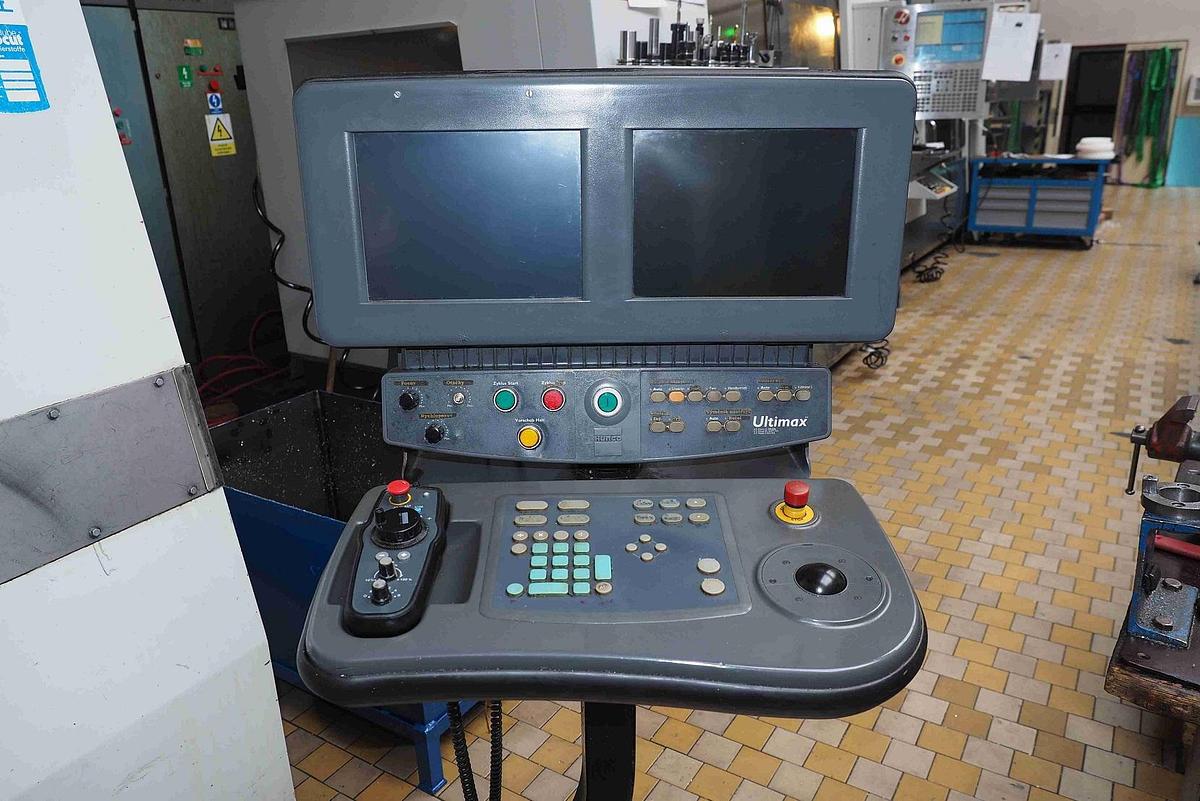 Used HURCO BMC 30/M
