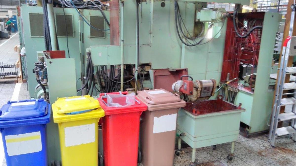 Used TOS OHA 32 CNC