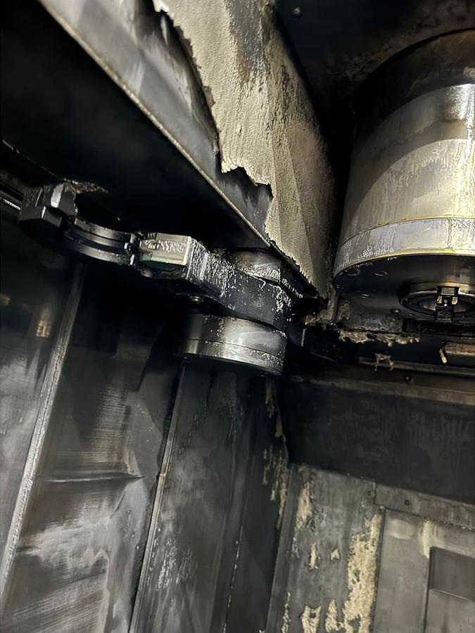 Used OKUMA MU 400 VA