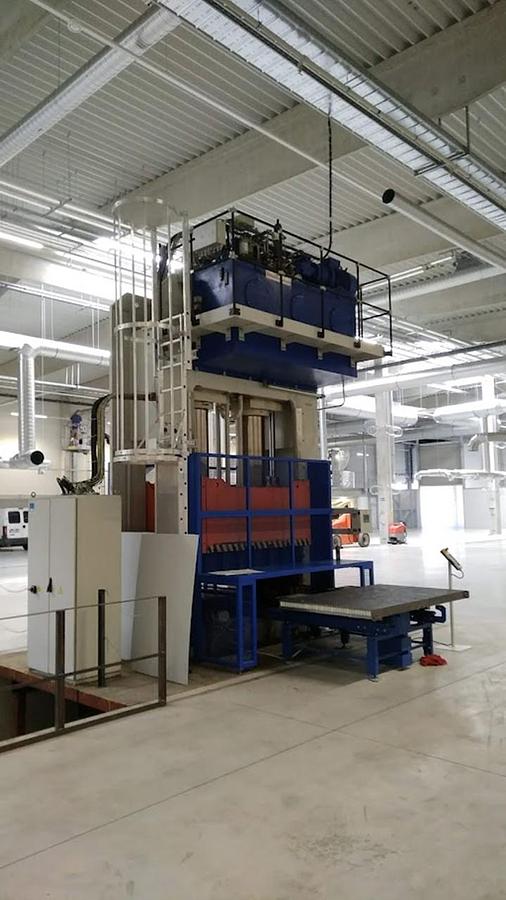 Hydraulic press Dieffenbacher PHP 800