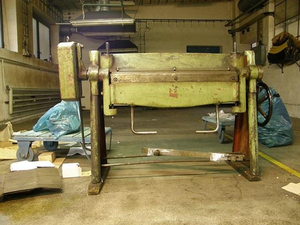 Used CZECHOSLOVAKIA XOM 2000/4B