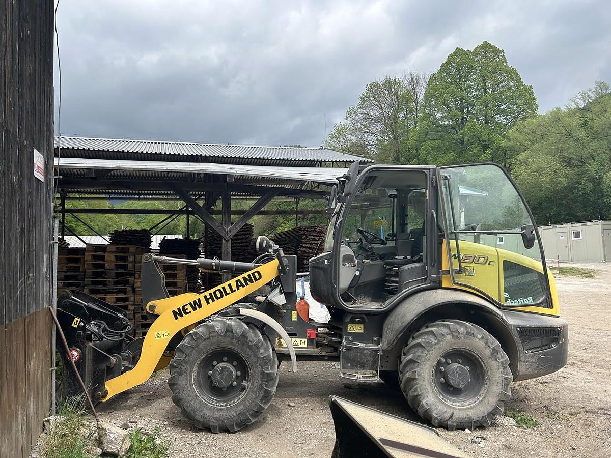 Used New Holland W80C
