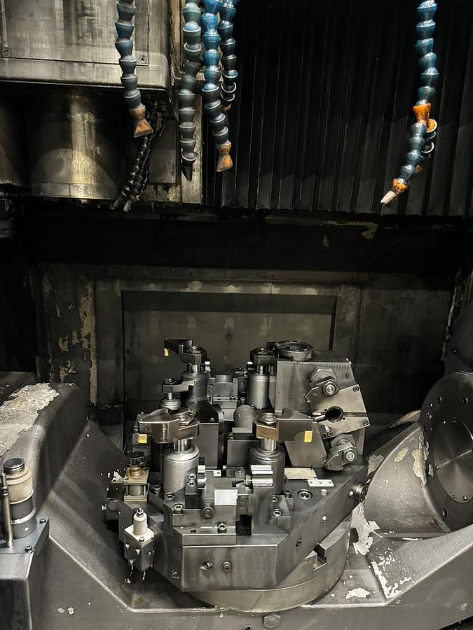 Used OKUMA MU 400 VA