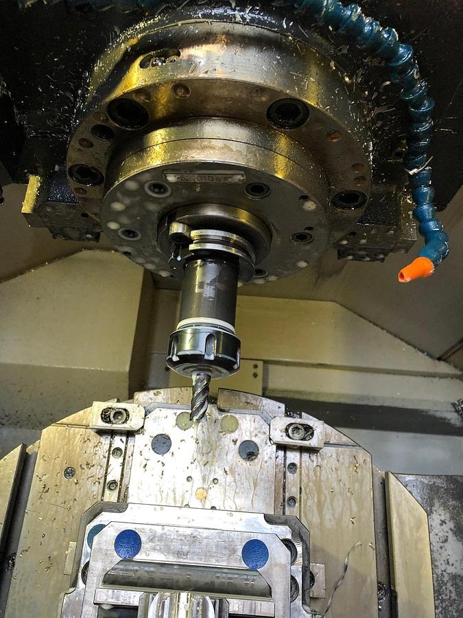 Použitý MAZAK VARIAXIS 630-5X