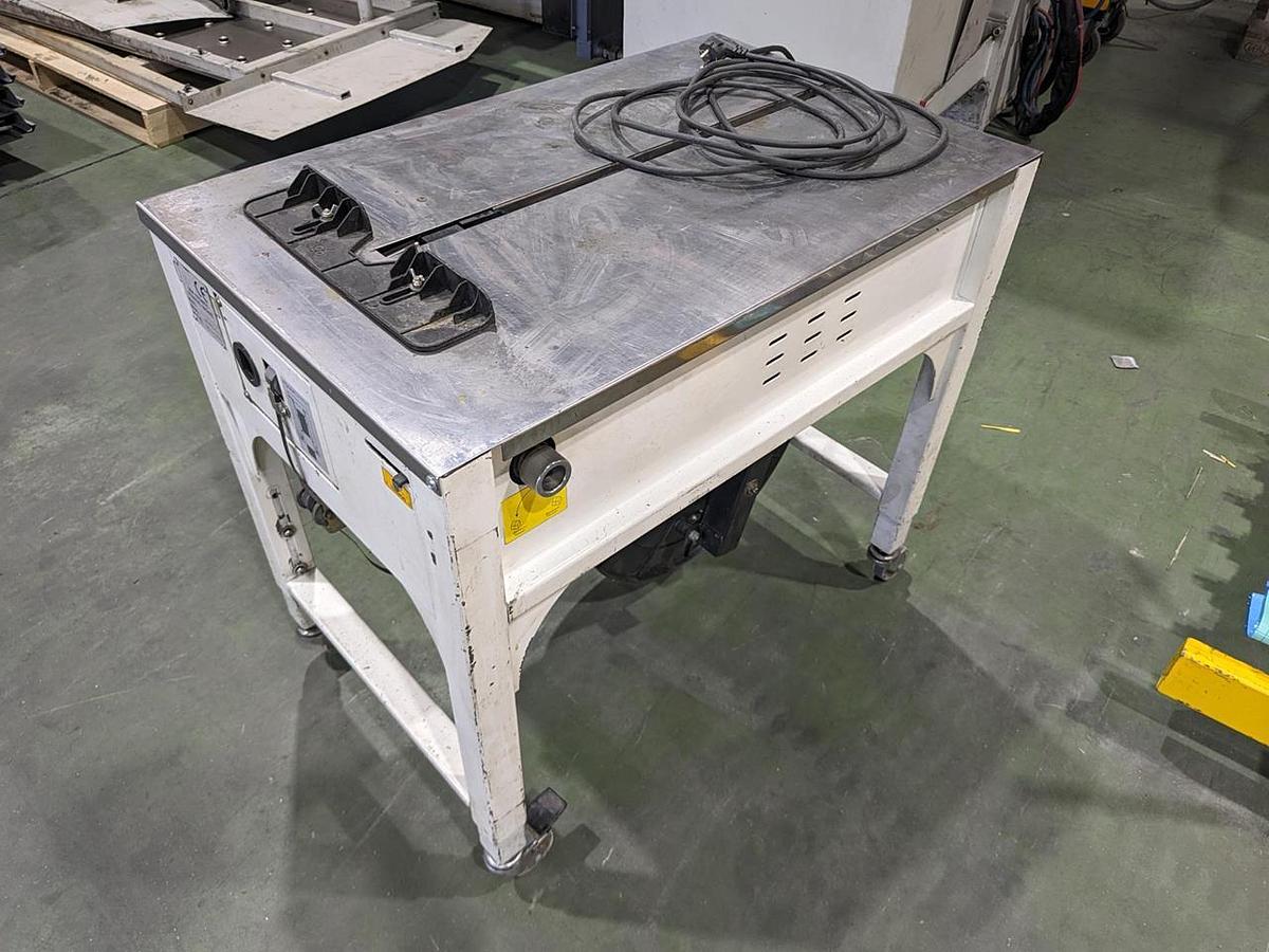 Gebraucht Halbautomatische Packer-/Banderoliermaschine SEMI AUTOMATIC STRAP