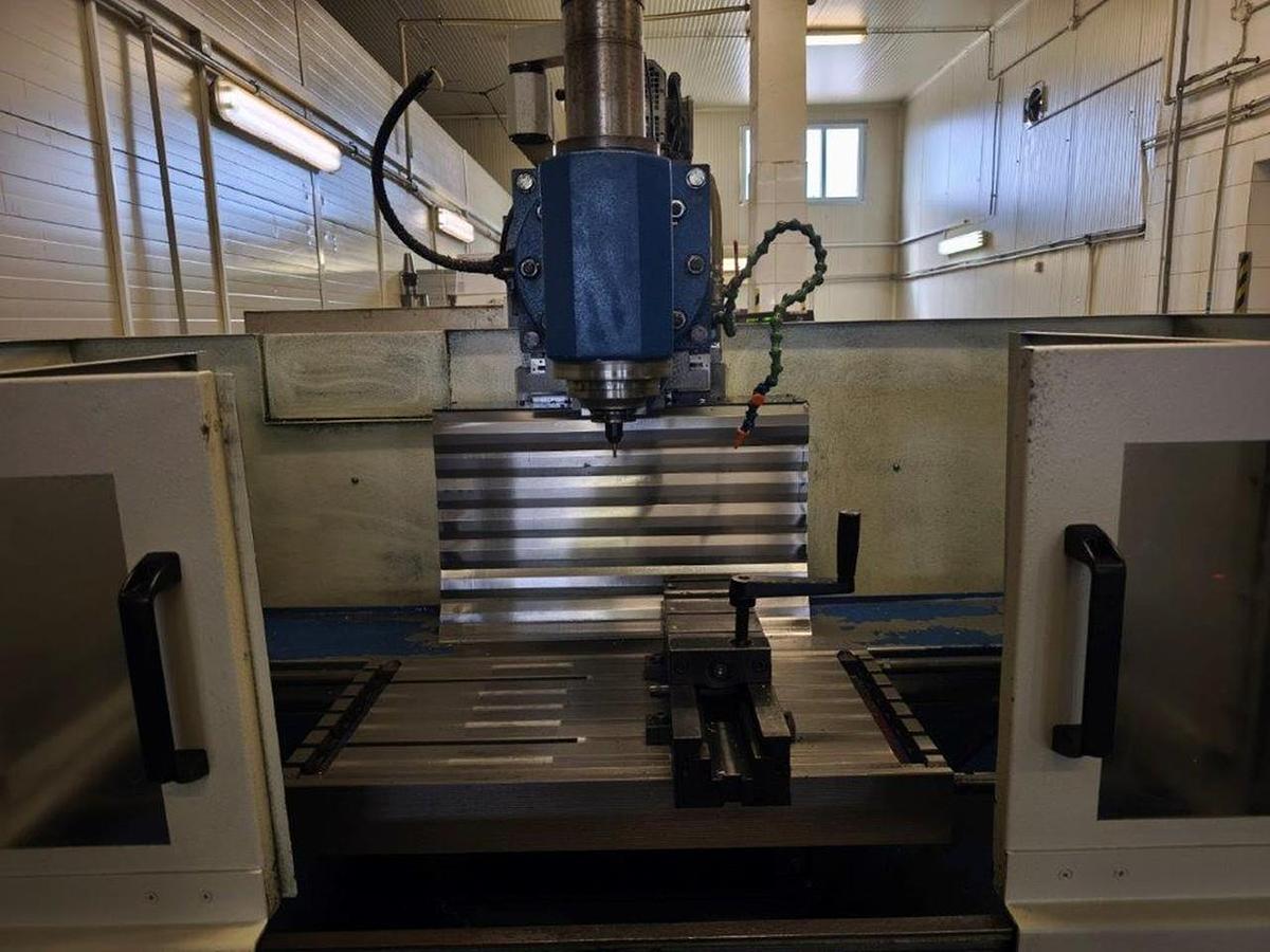 Použitý TOS FNG 40 CNC A
