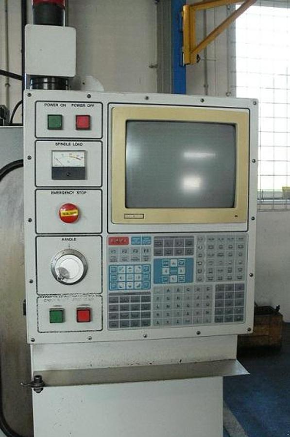 Gebraucht HAAS VCE 750 MIKRON