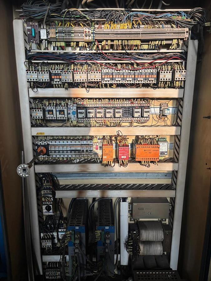 Ohraňovací lis ESPE COT 125/3050 CNC