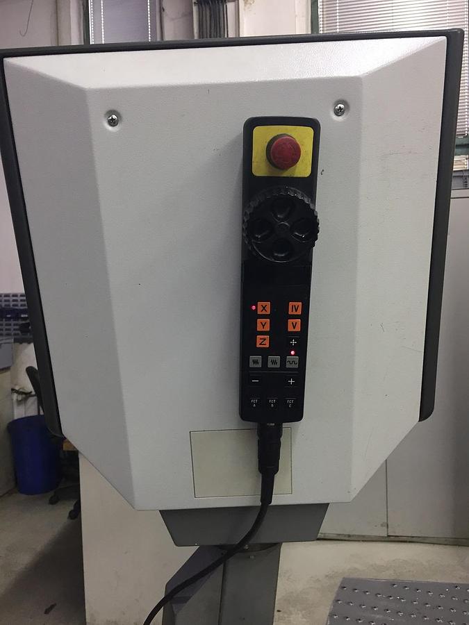 Used DECKEL MAHO DMU 100 monoBLOCK
