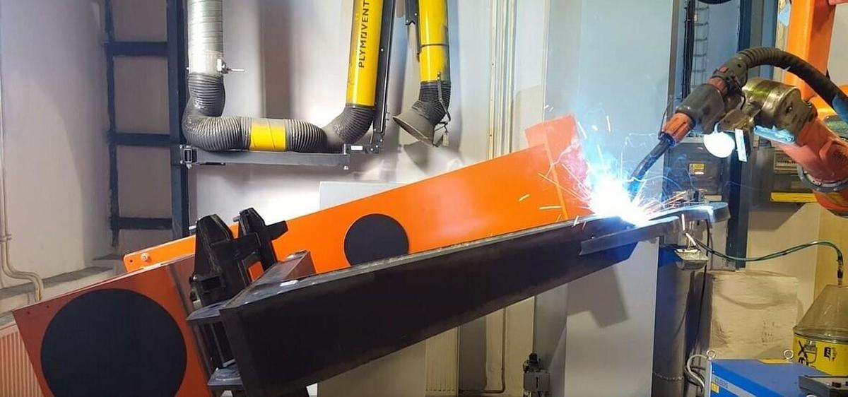 Robot CLOOS Welding robot