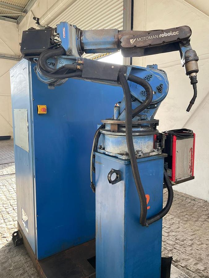 Used Motoman ROBOTEC EA1900