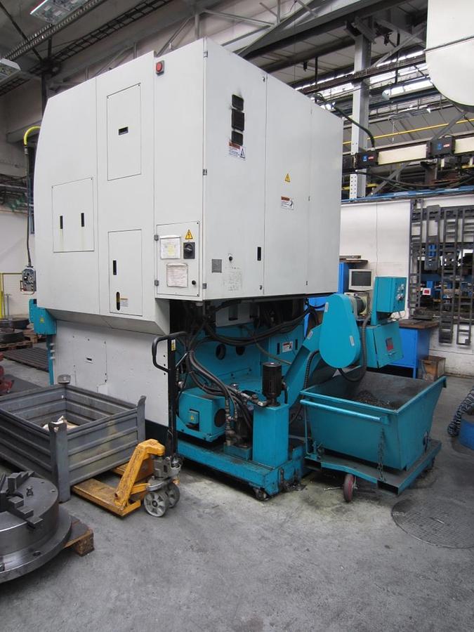 Použitý Doosan V850