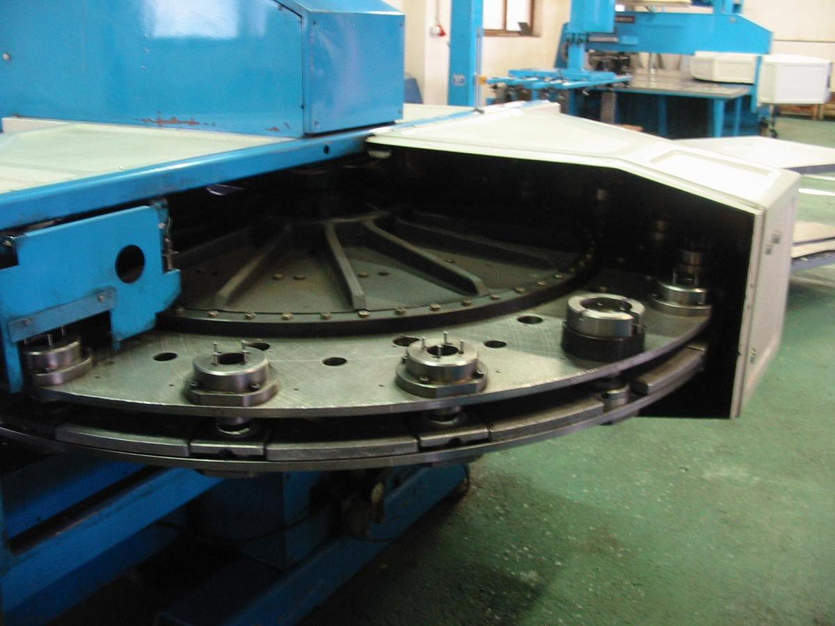 Used FINN-POWER TP 300