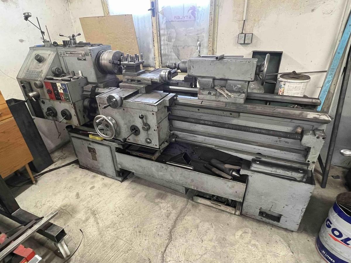 Centre Lathe TOS SU 40