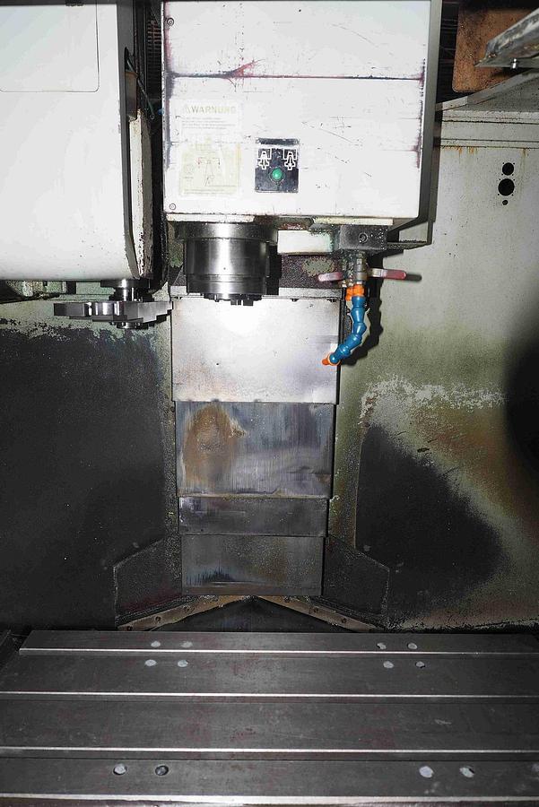 Used HURCO BMC 30/M