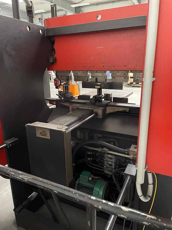 Used AMADA IT25 12