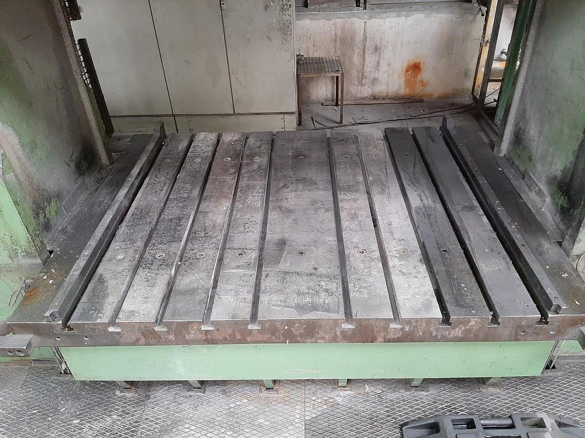 Used Dieffenbacher PHP 1000