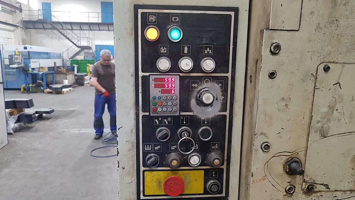 Použitý Strojárně Piesok CNTA 3150/6,3A