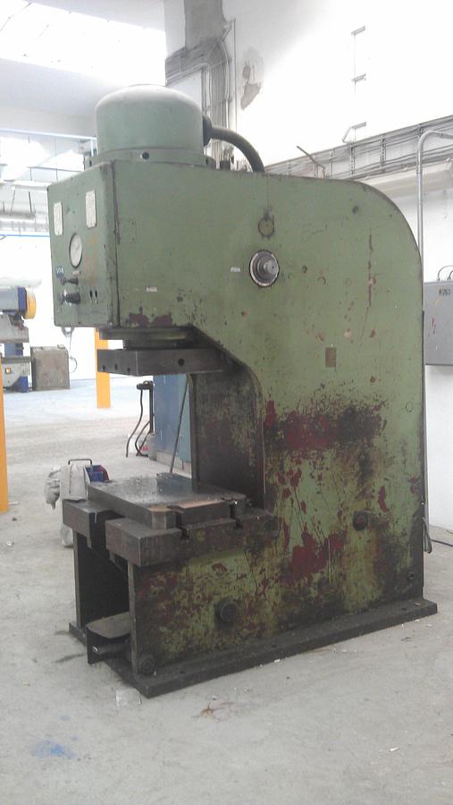 Gebraucht WMW PYE 250x355