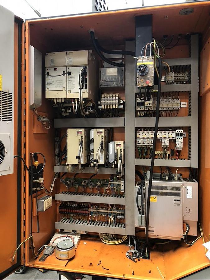 Gebraucht HURCO VMX 42