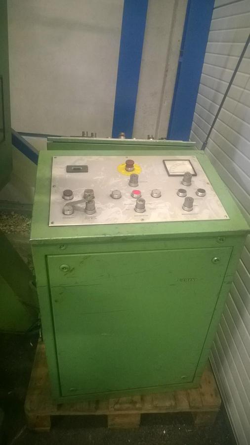 Used KAISER PV 32
