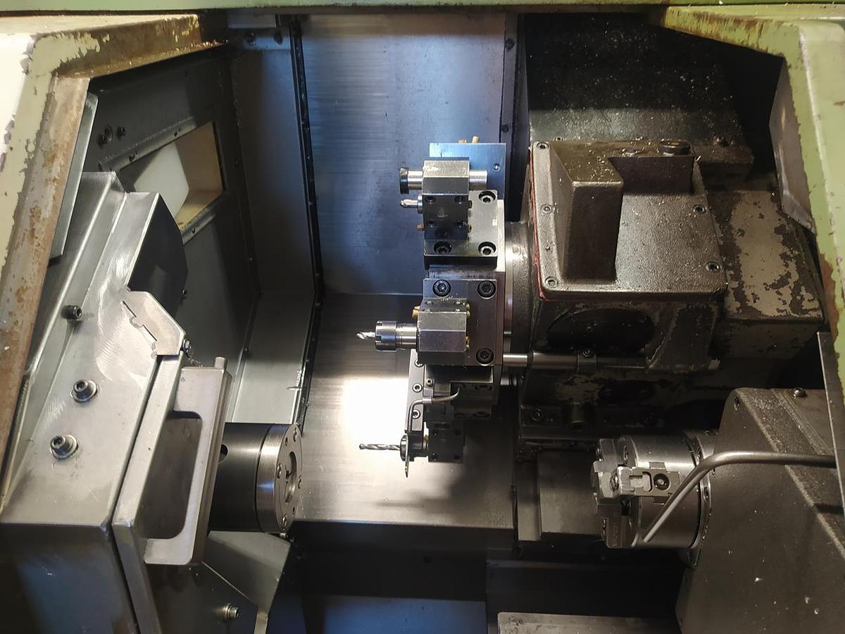 Použitý Okuma LB9-W