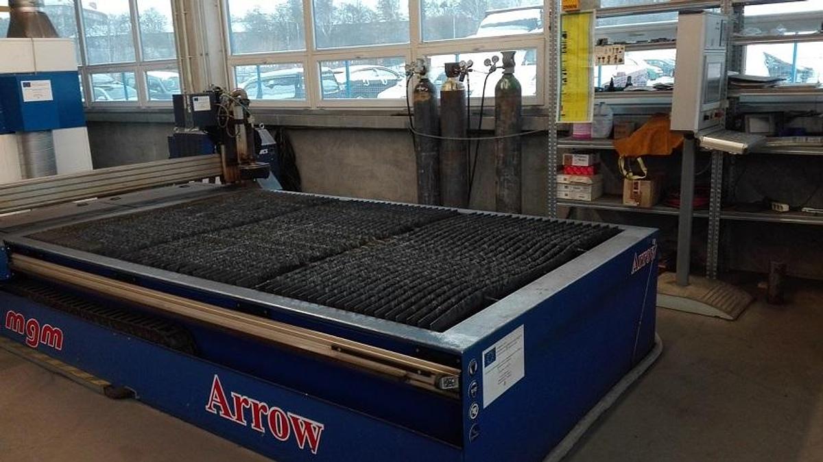 Used MGM ARROW 1700 x 3000