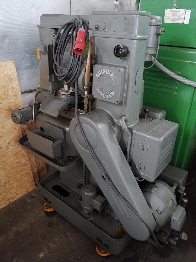 Used PFAUTER Gear Hobber