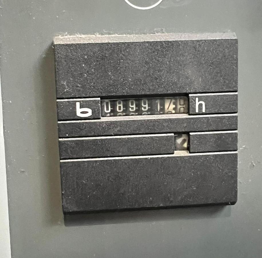 Used DECKEL MAHO DMU 200 P