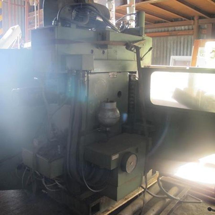 Used TOS FGS 32 CNC