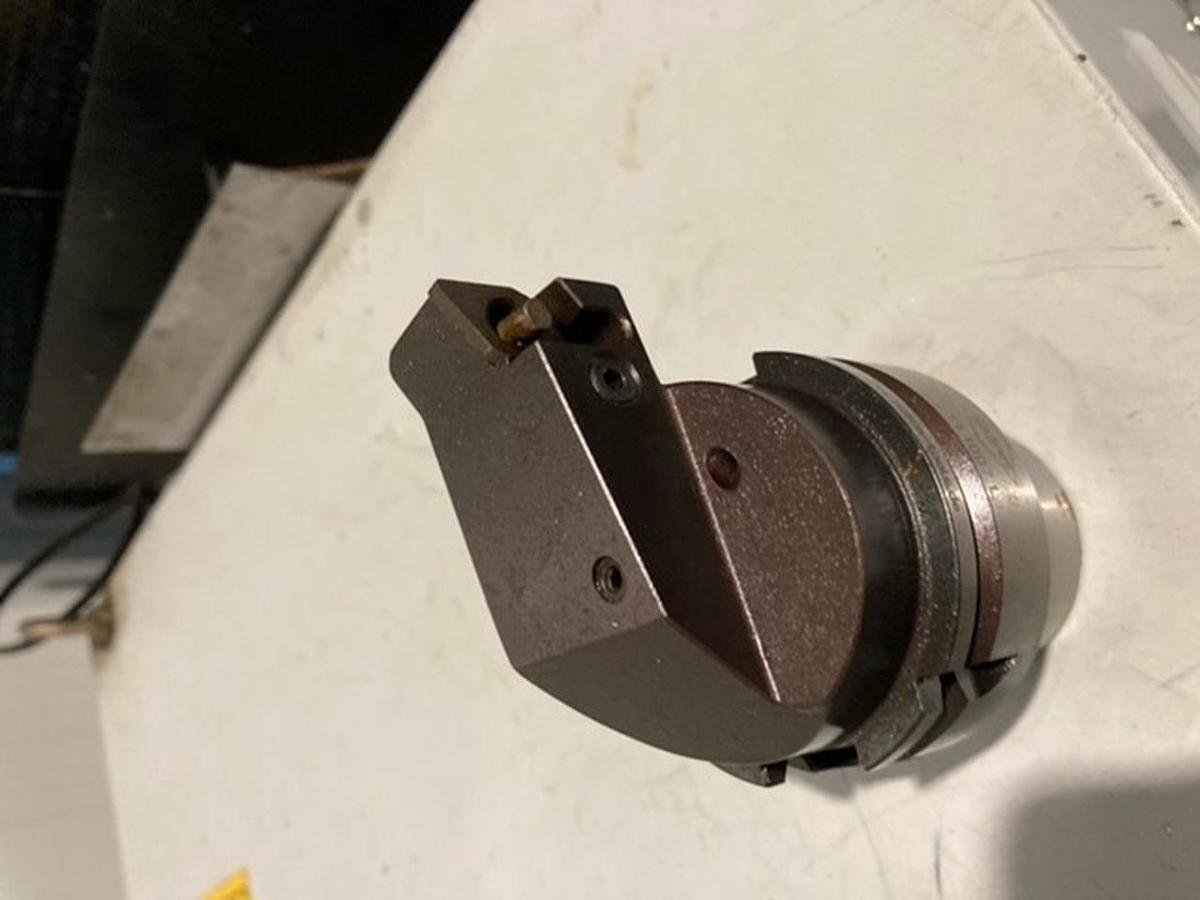 Použitý OKUMA MULTUS B200-W