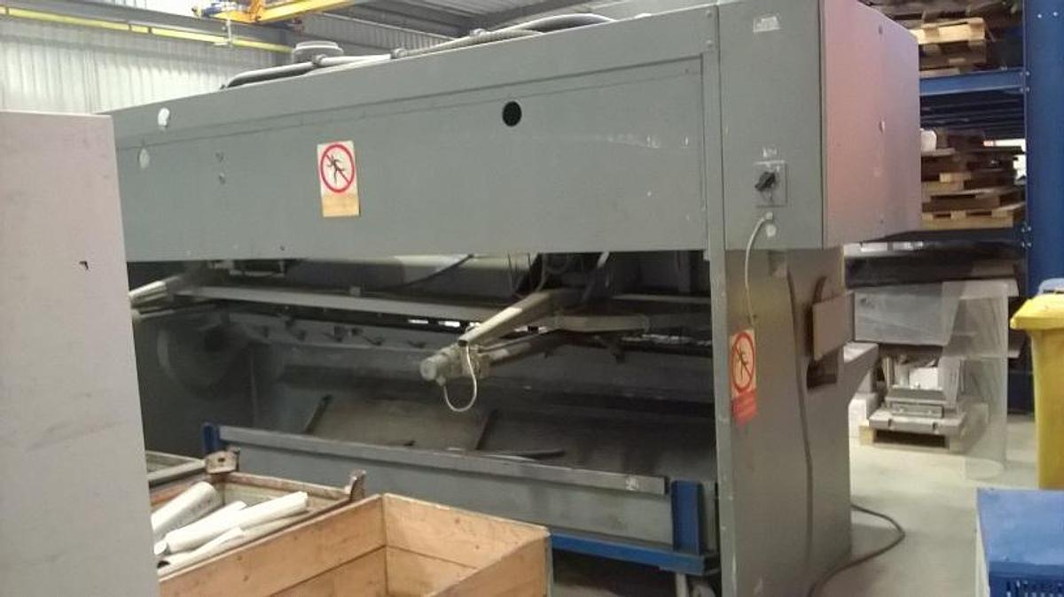 Použitý Piesok CNTA 3150/10 A