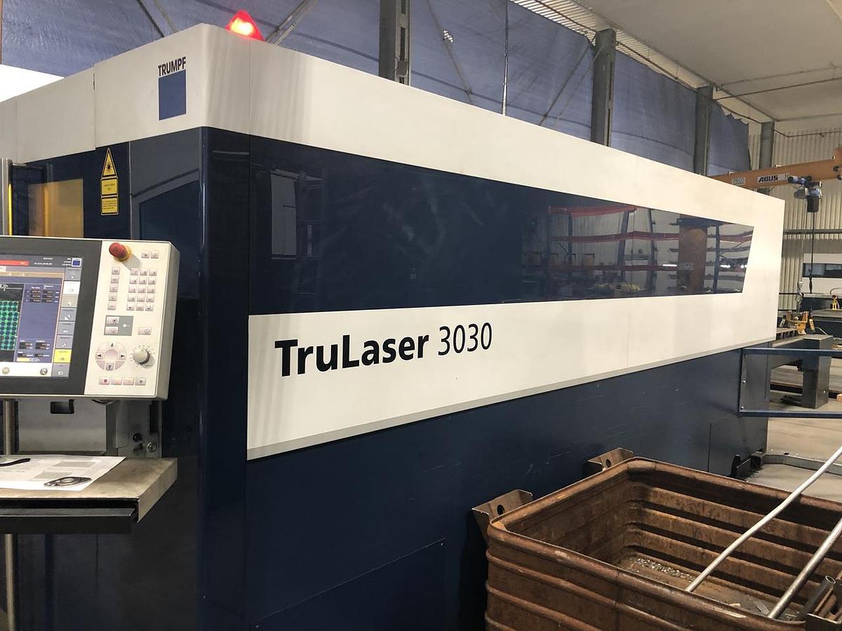 Použitý TRUMPF TruLaser 3030 L49