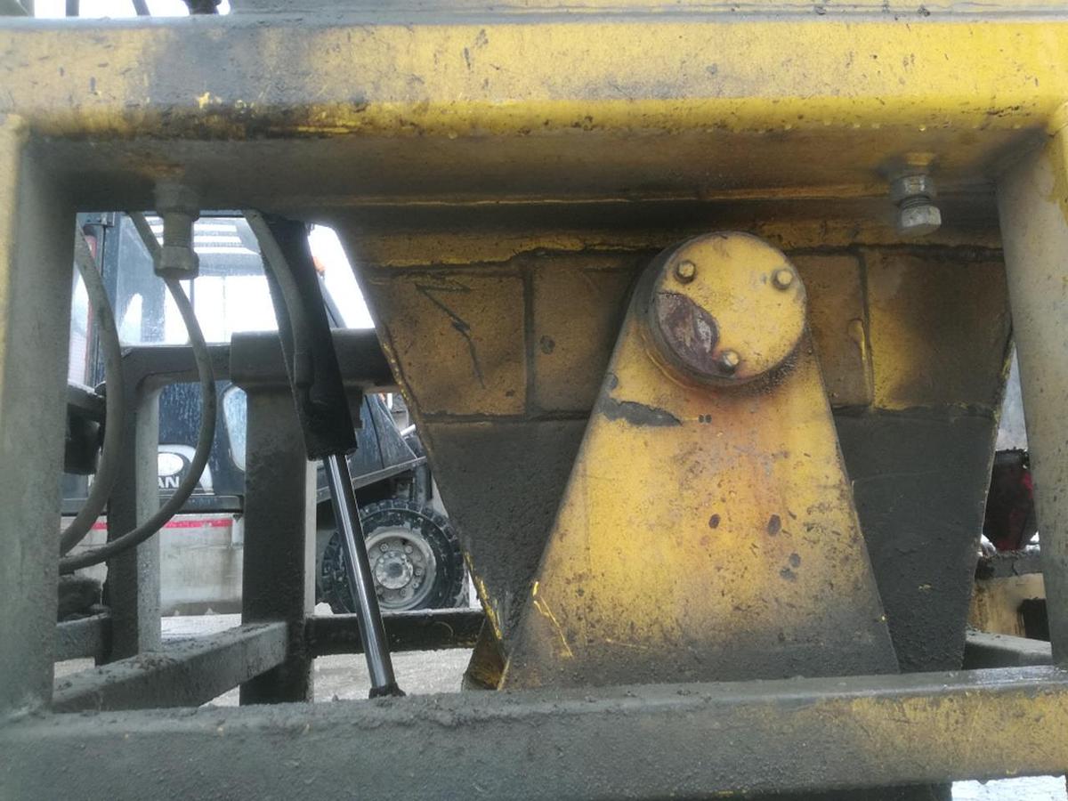 Gebraucht NISSAN FD02A25Q