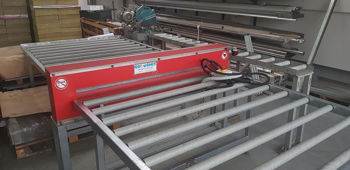 Použitý GOUDSMIT Demagnetizační tunel