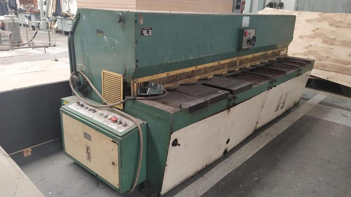 Plate shear DIGEP DLB-4/3050
