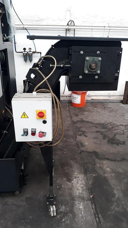 Used DOOSAN PUMA 2600 LM