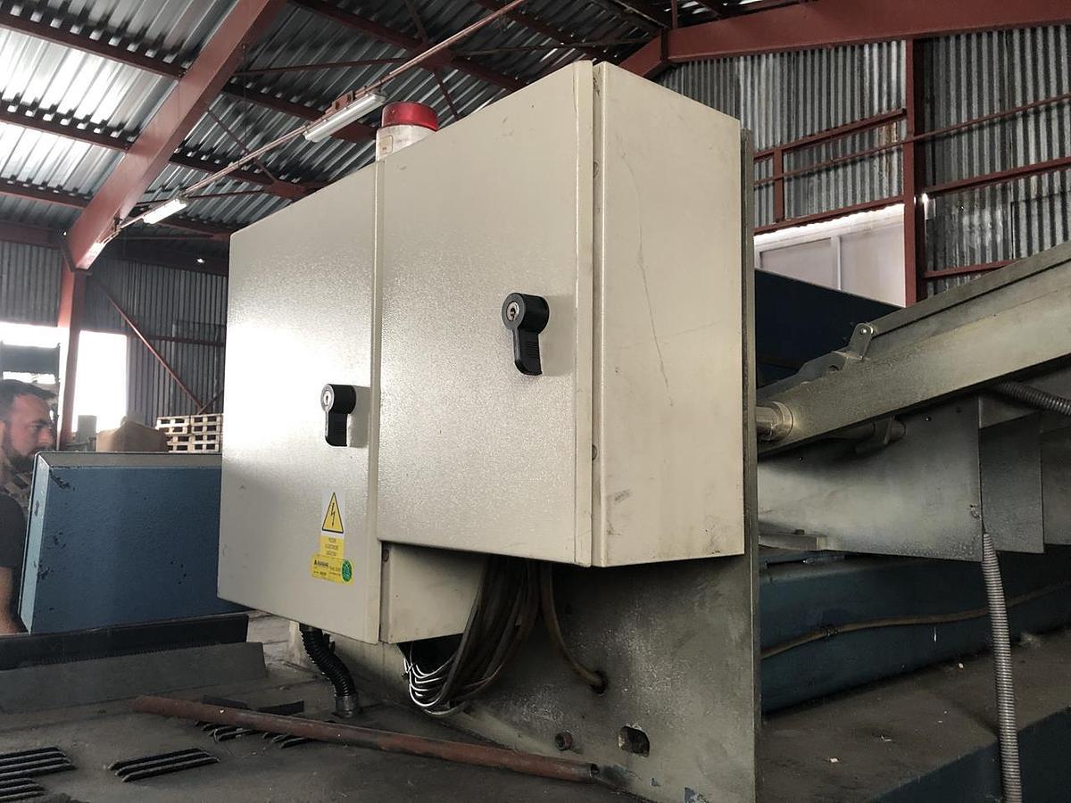 Použitý PAVE CNC Wire Forming Systems Ltd 3D CNC