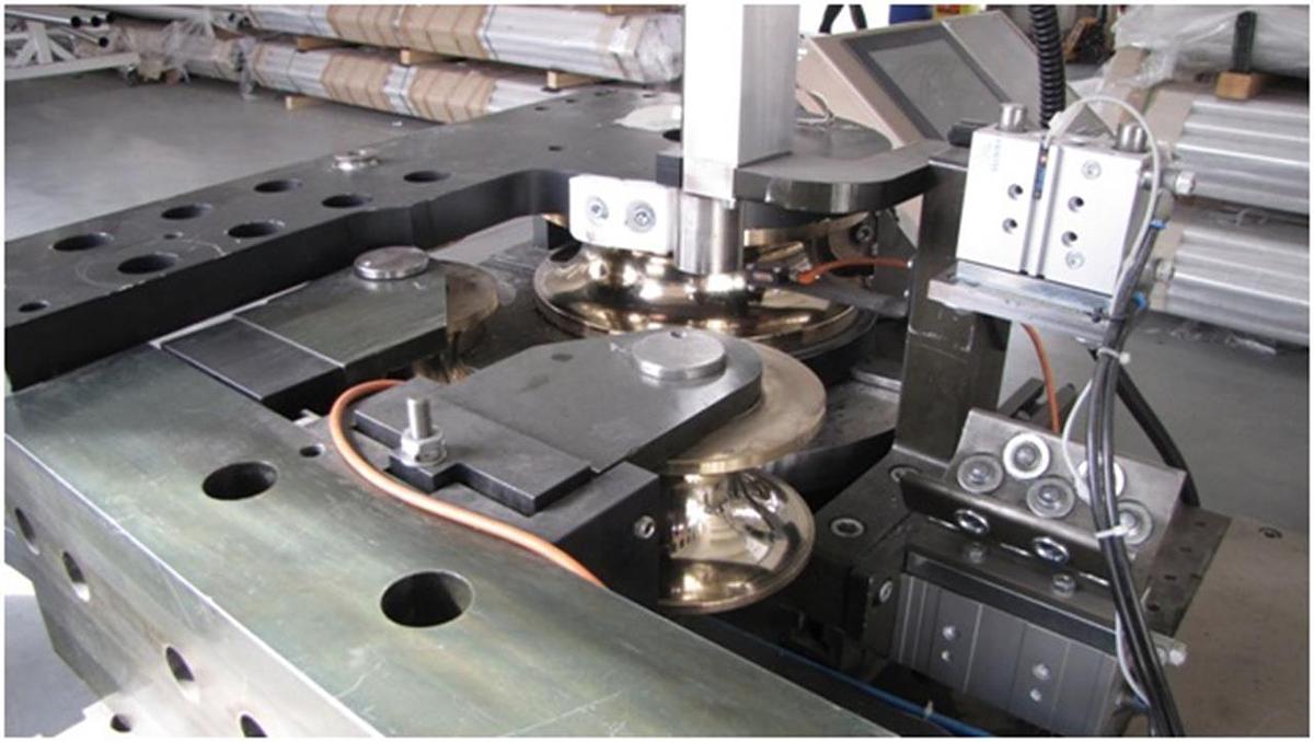 Gebraucht DYNOBEND B.V. CB90VZB SL 6600