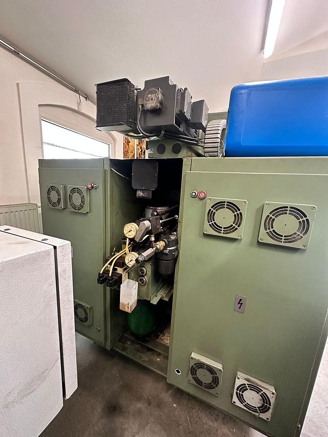 Used TOS FNG 40 CNC