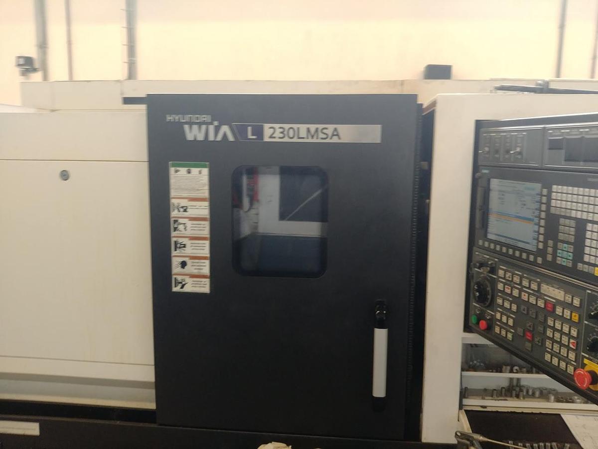 Gebraucht HYUNDAI WIA L230 LMSA