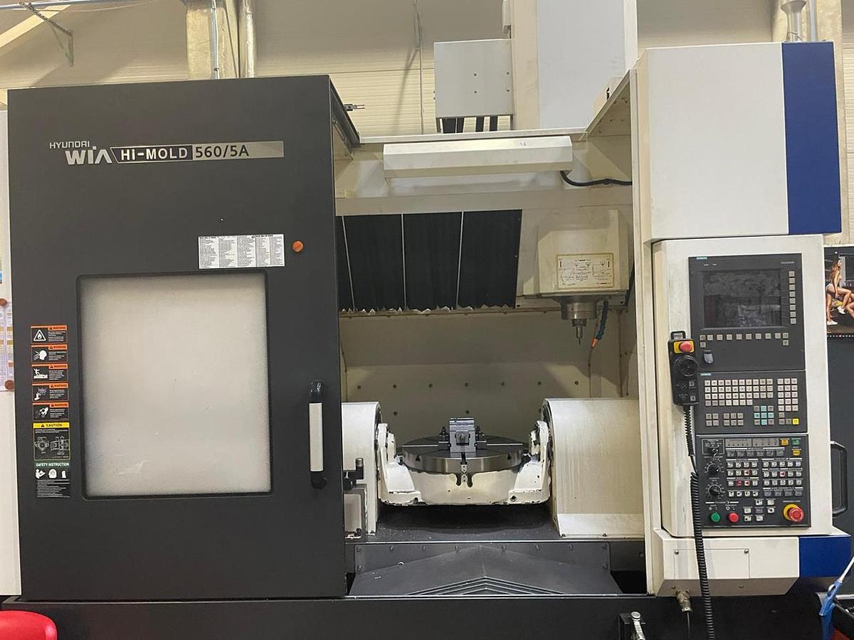 Used HYUNDAI WIA Hi-MOLD 560/5A