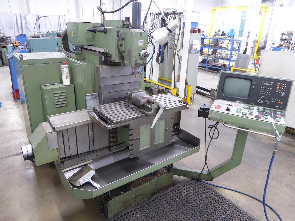Used TOS FNG 40 CNC