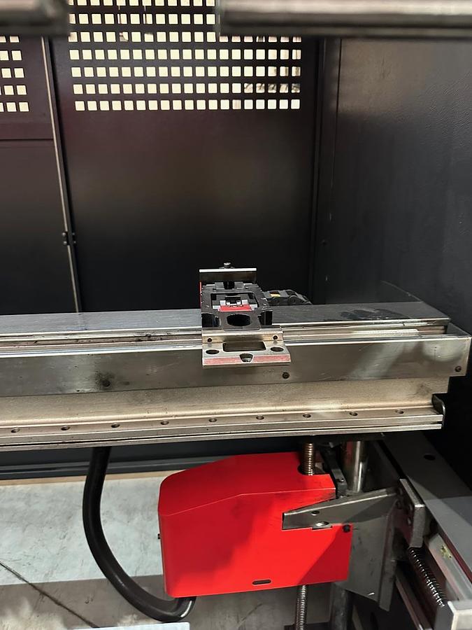 Gebraucht Amada HFE 3i 1003