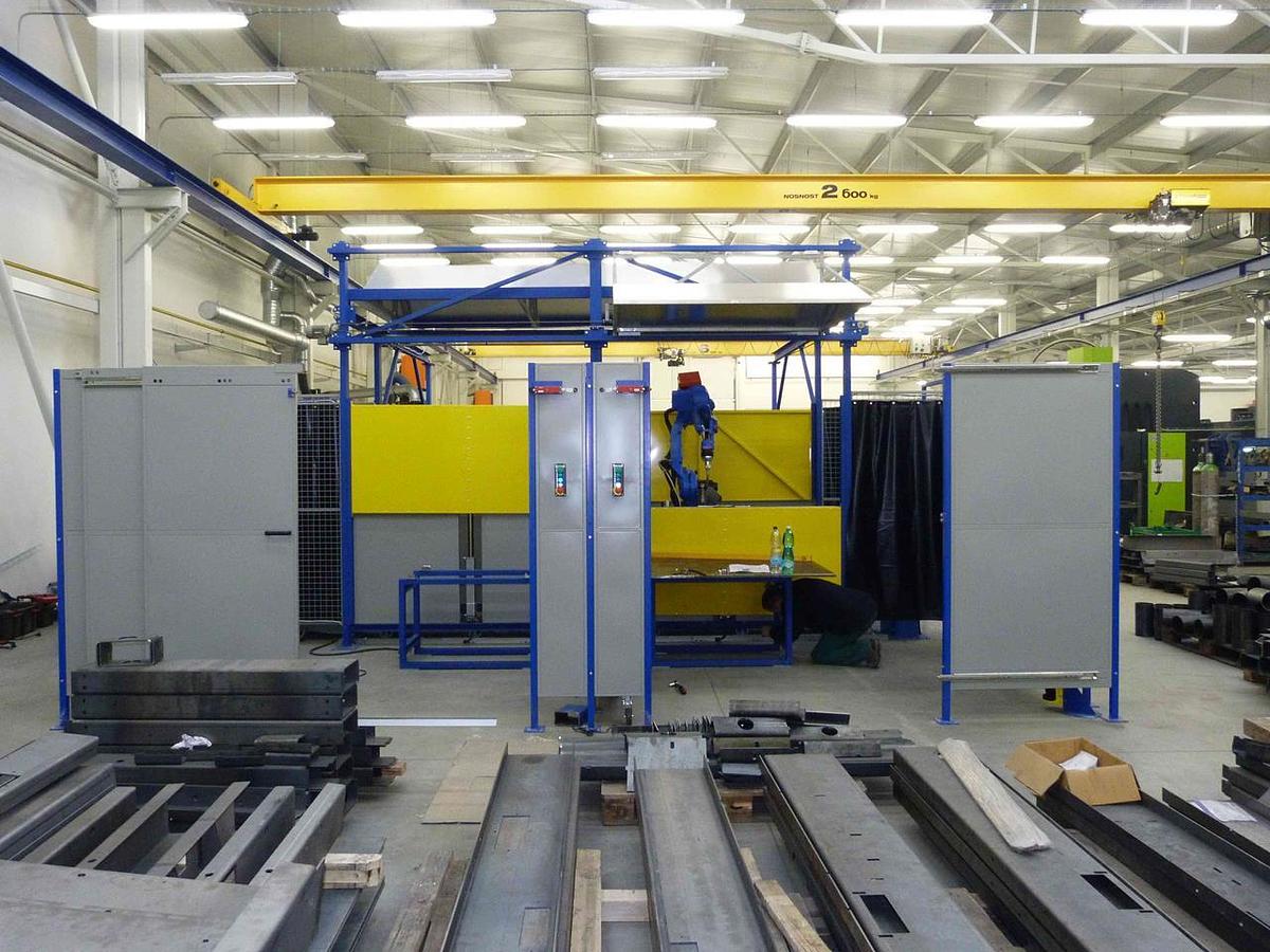 Used Motoman MA 1900