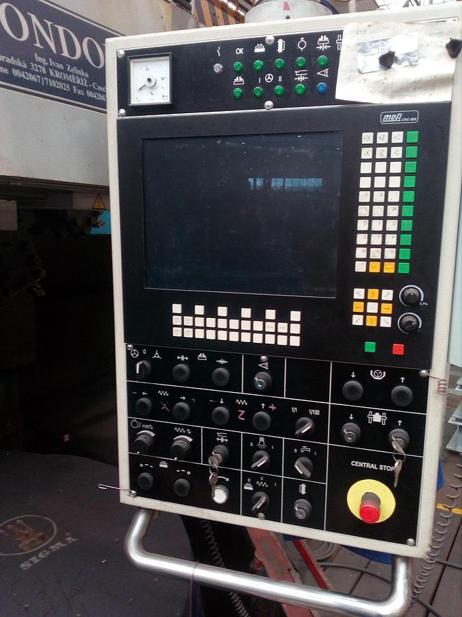 Použitý TOS SKQ12 CNC