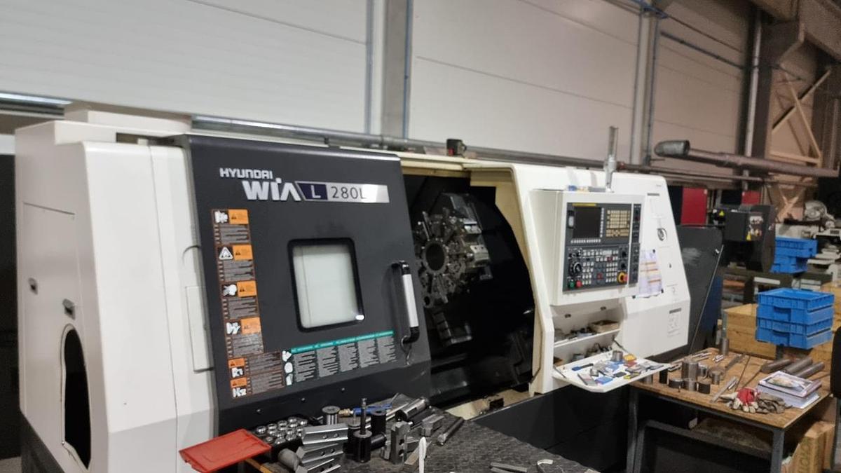 Gebraucht HYUNDAI WIA L 280L
