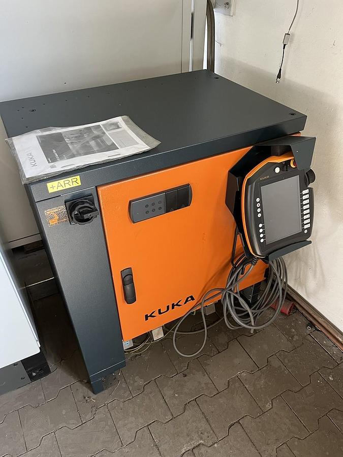 Robotizované svařovací pracoviště KUKA KR 5 ARC