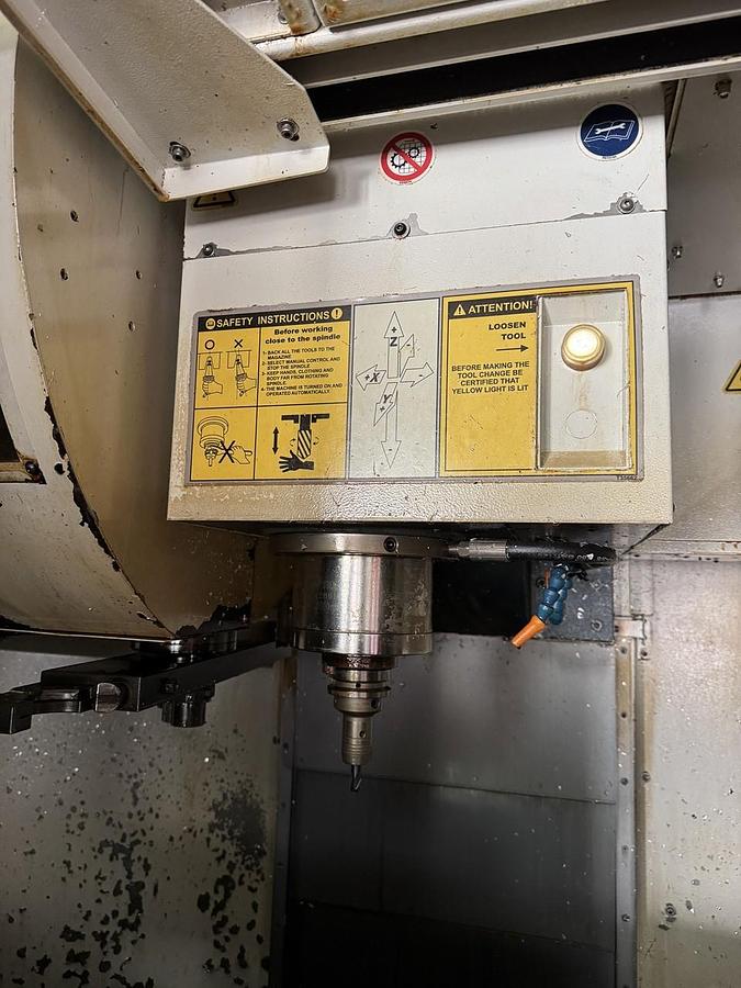 Machining center (vertical) ROMI D 800